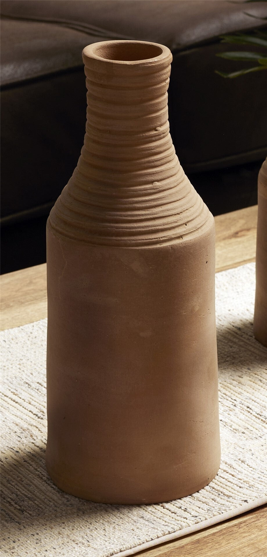 SULA TERRACOTA VASE | "D" 11X29CM
