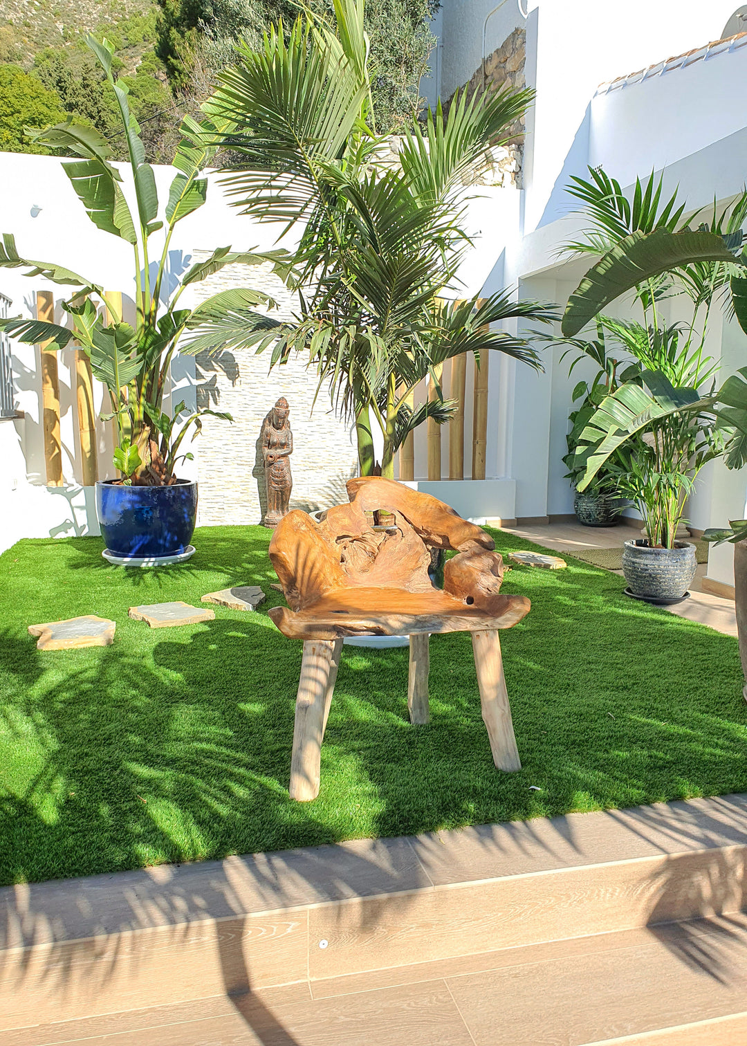 WHY CHOOSING TEAK WOOD FURNITURE IS A WISE DECISION?