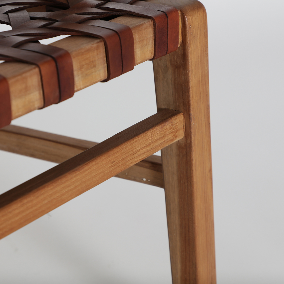 SARAYU LEATHER LOUNGE CHAIR | 62X62X74CM