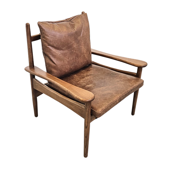 ASIKNI LEATHER CHAIR