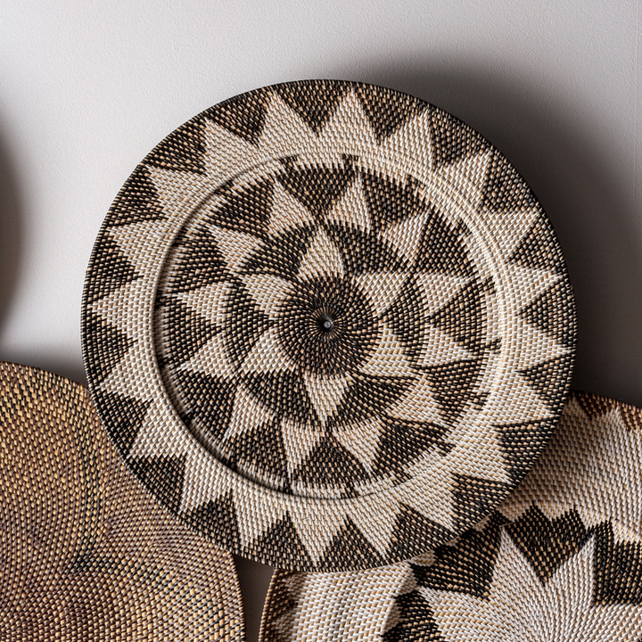 NYIS COLLECTION PLATE "B" | 80X3CM