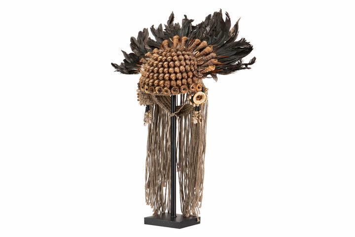 ETHNIC NECKLACE STAND  "D" -NATURAL SHELLS-