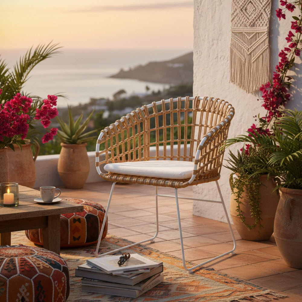 Outdoor setting of Amalfi dining chair white