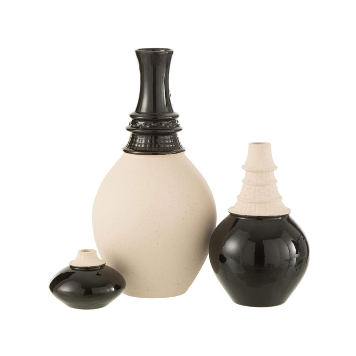 Black and natural ceramic Aran Vase collection