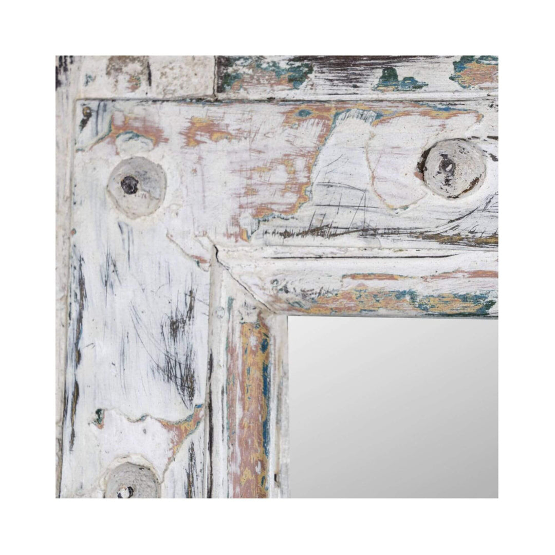 Close-up of Bentaneil Mirror White Wash with multicolour patina on antique wooden frame.
