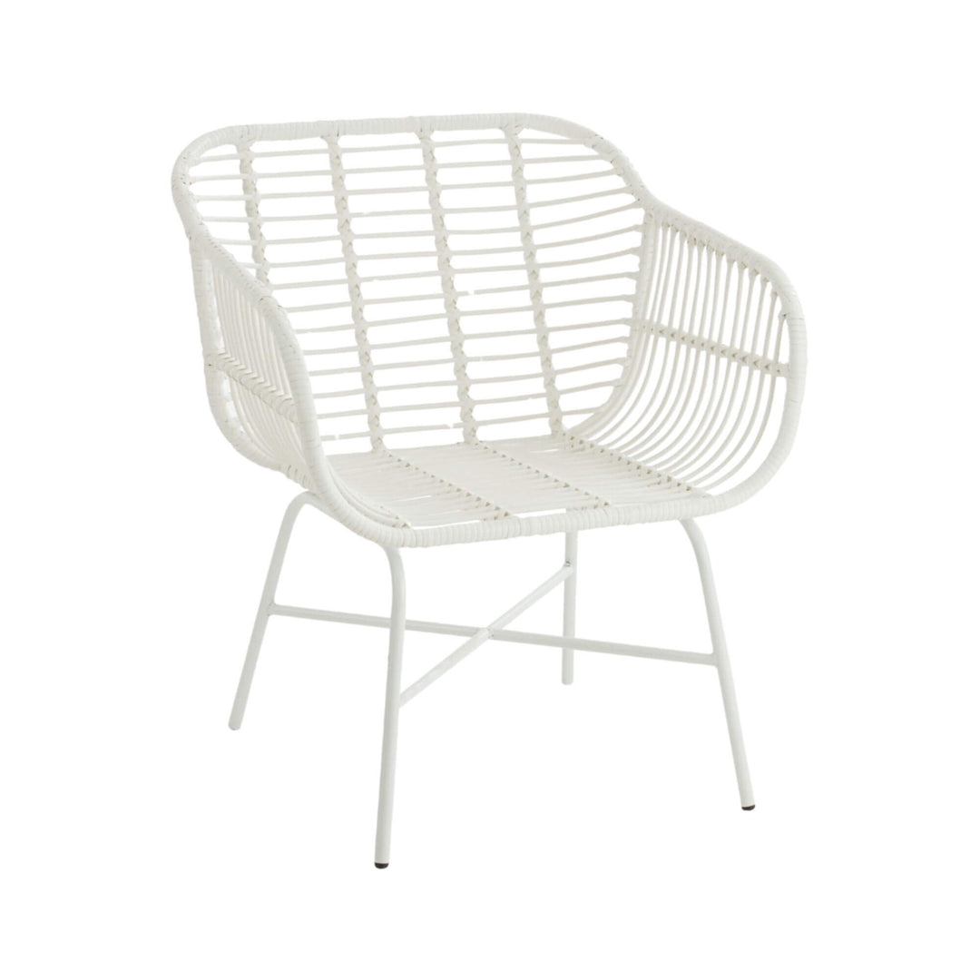 Angled view of Cubagua chair emphasizing structure and proportions