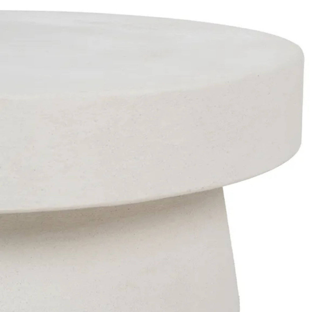 Close-up of texturized side of the table