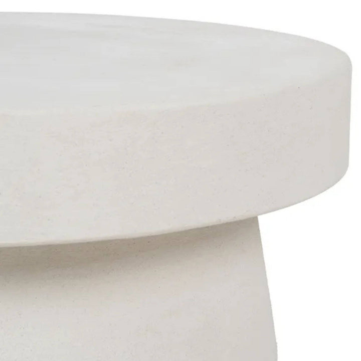 Close-up of texturized side of the table