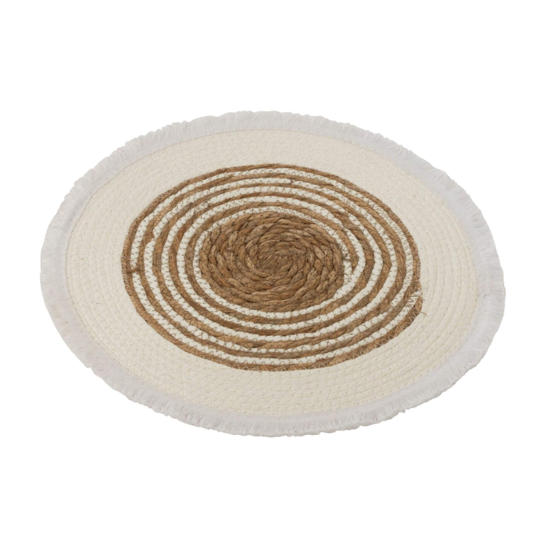 Top view of Hulhu Grass Table Mat in natural and white concentric pattern.