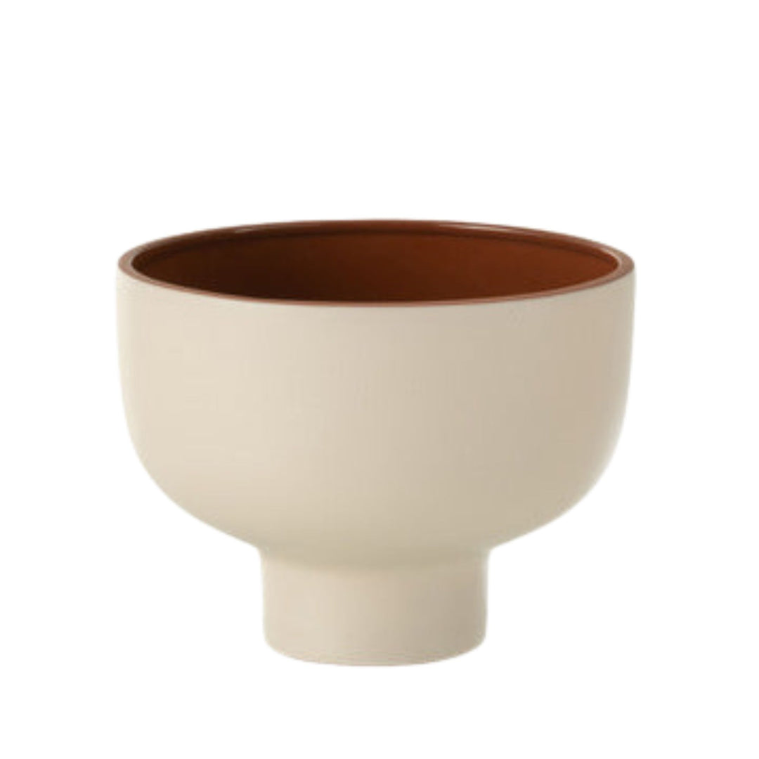 Front view of the Imelda ceramic vase with rounded shape and matte finish.