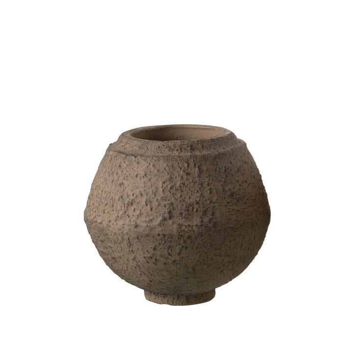 Front view of the Kano Rustic Pot in terracotta with compact rounded shape.