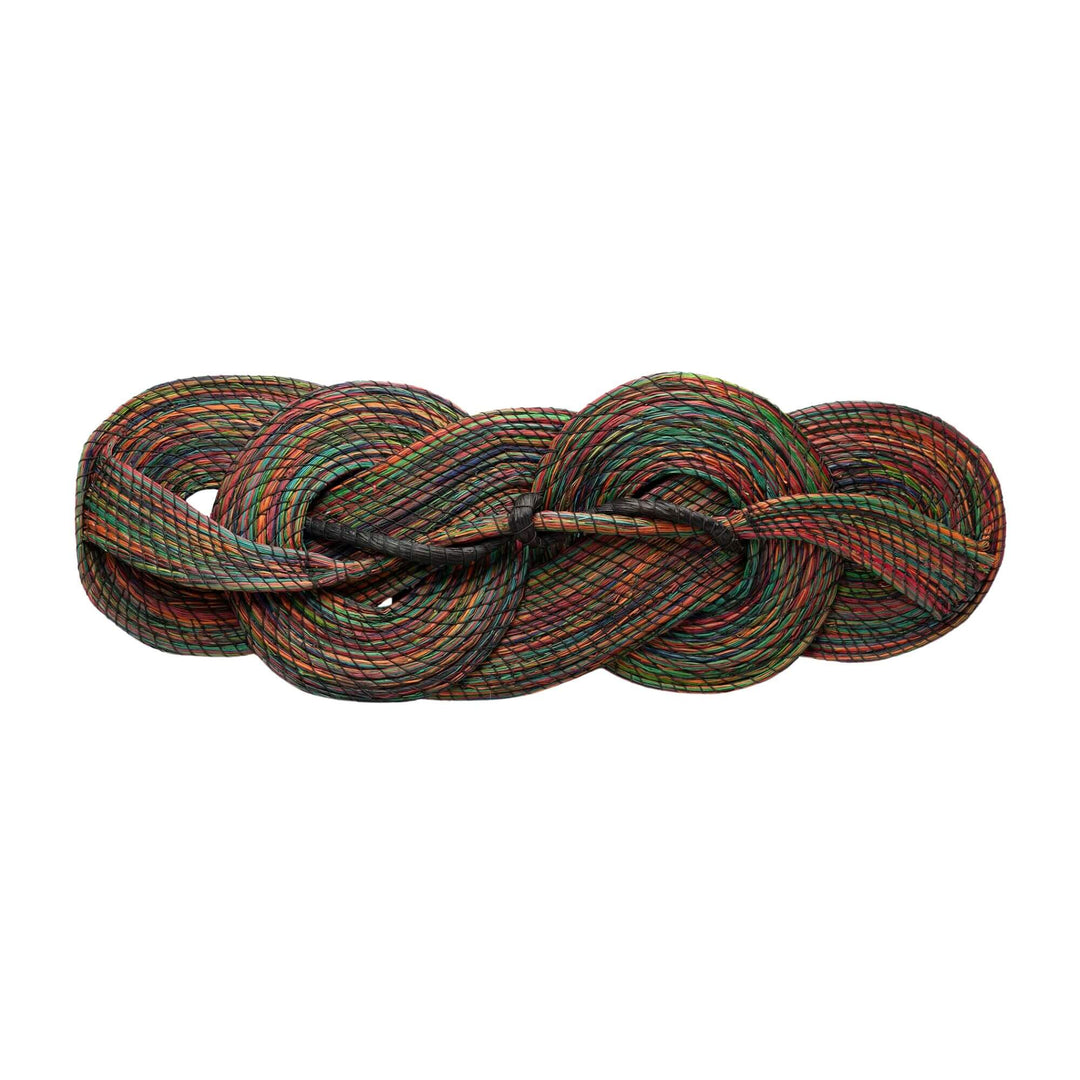 Lemniscata Wall Deco with braided multicolor natural fibers.