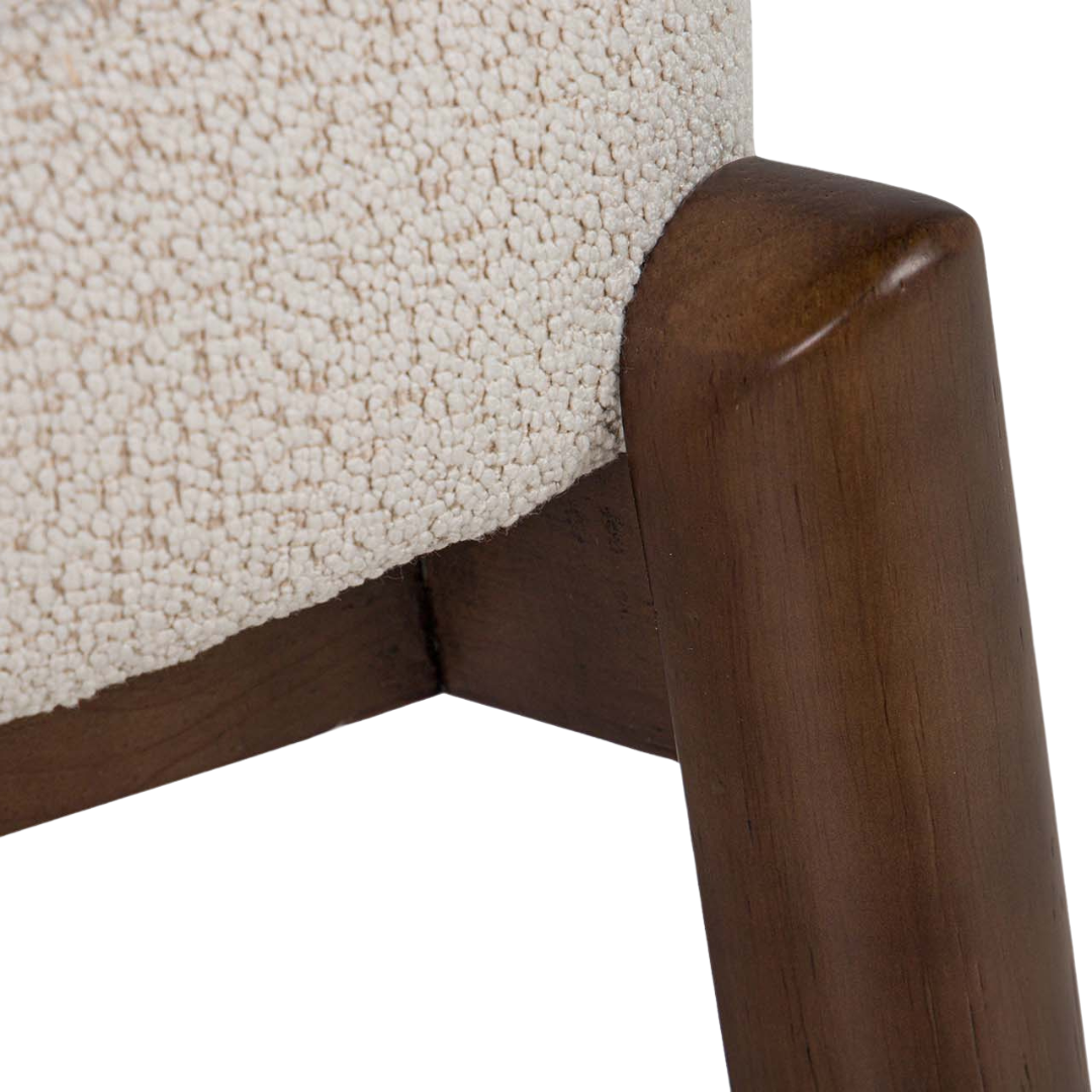 Detailed view of seat joint and oak craftsmanship on Lina dining chair