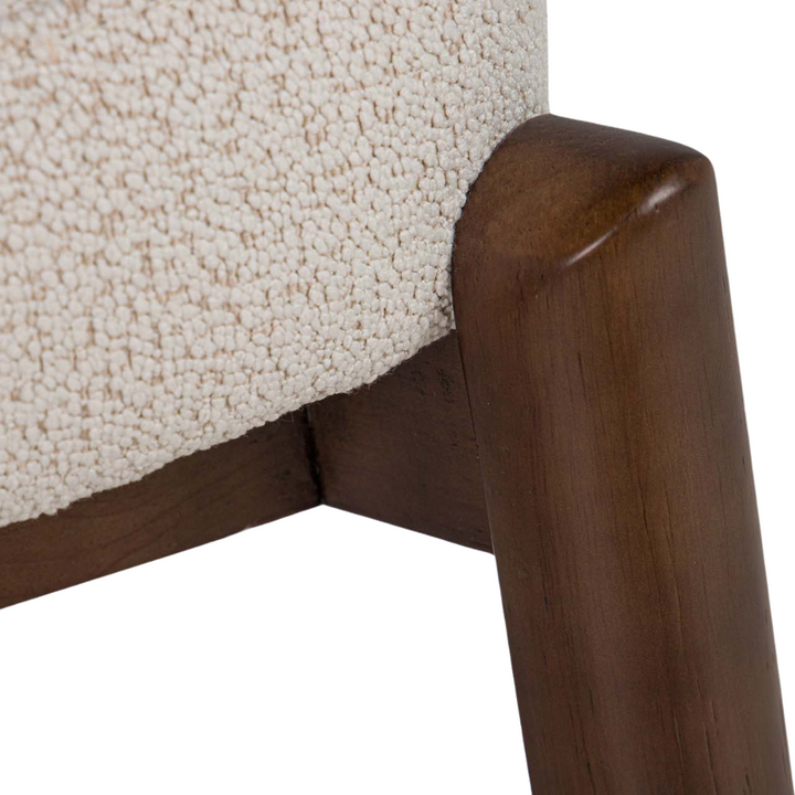 Detailed view of seat joint and oak craftsmanship on Lina dining chair