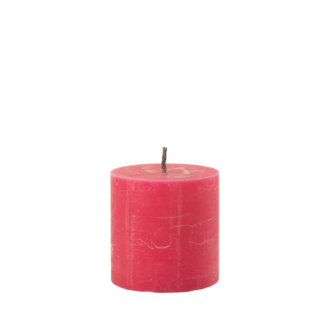 Extra Small Mahe Pink Outdoor Candle in bright pink paraffin.