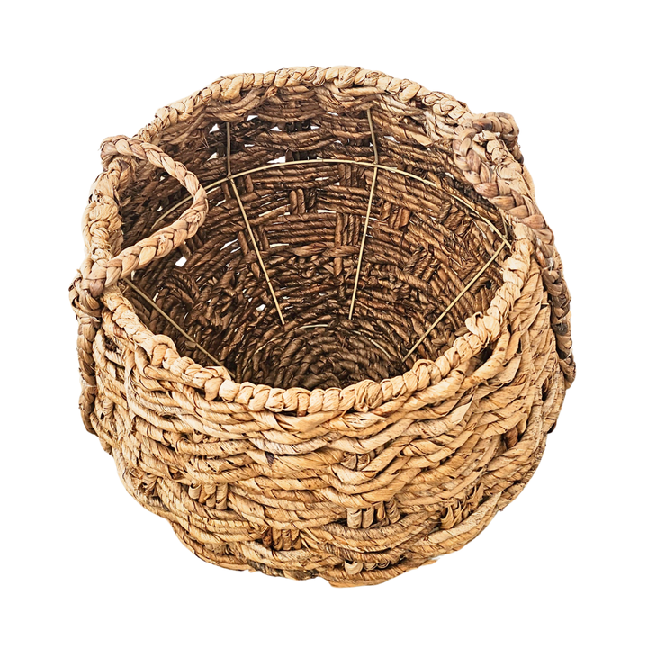 Overhead view of Marietas basket with open top