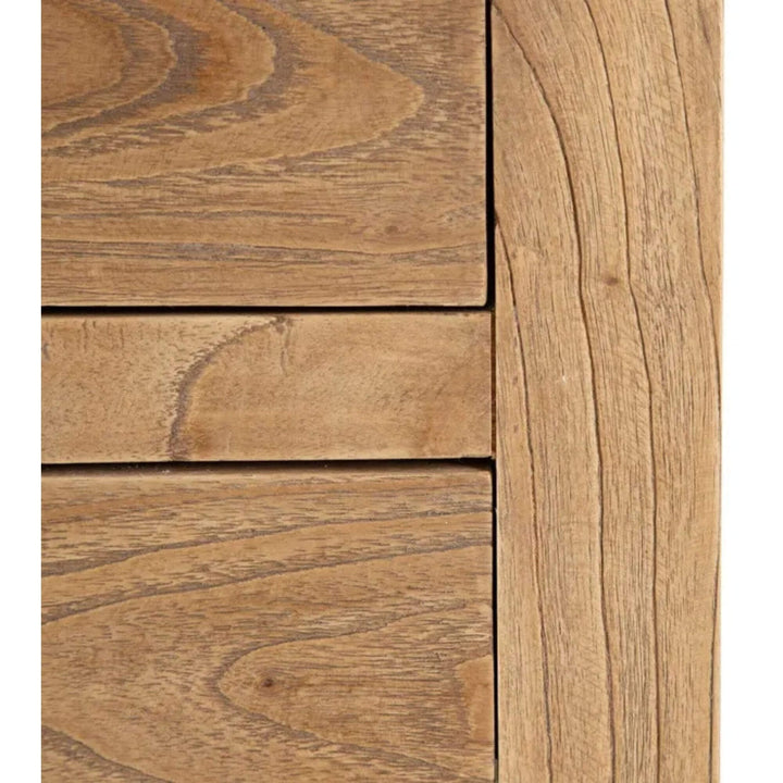 Close-up of mindi wood grain pattern