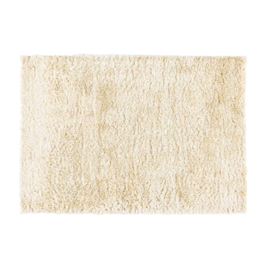 Front view of the Pella rug with soft high-pile texture.