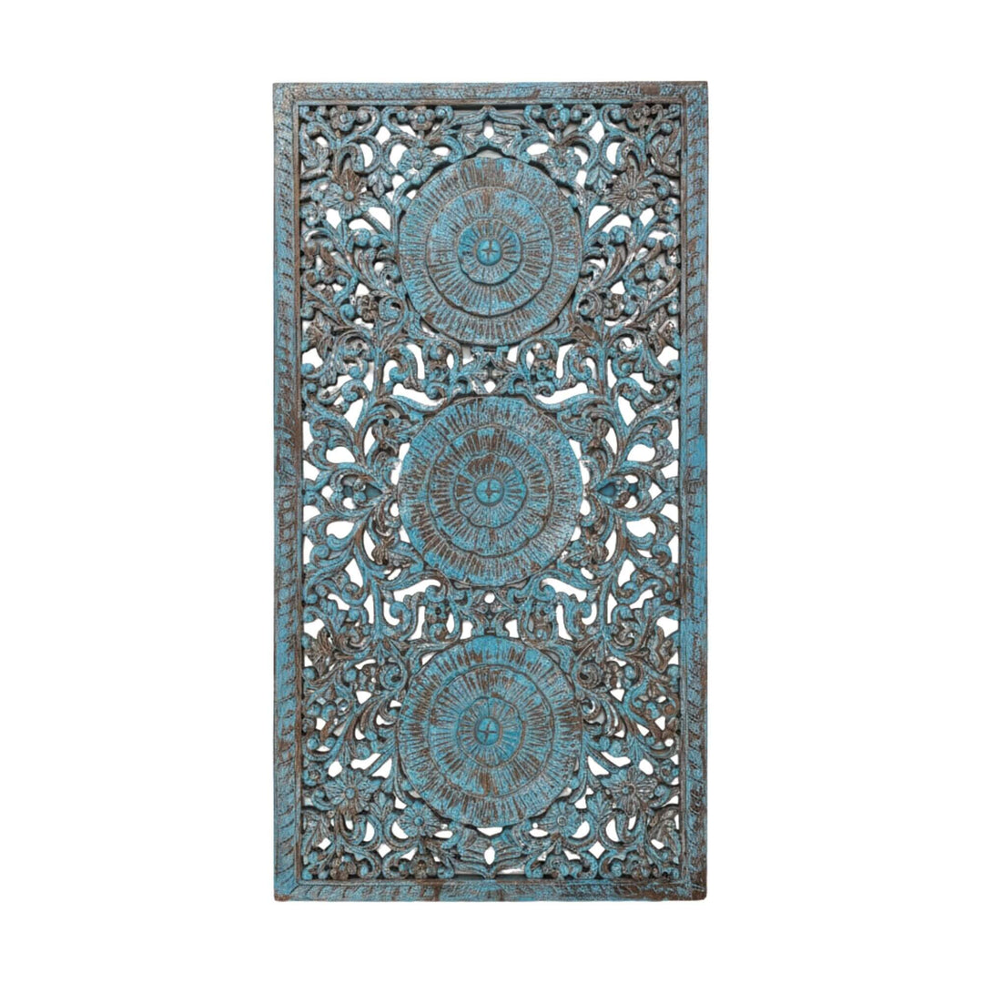 Front view of the Punsari Wall Deco hand-carved from reclaimed wood.