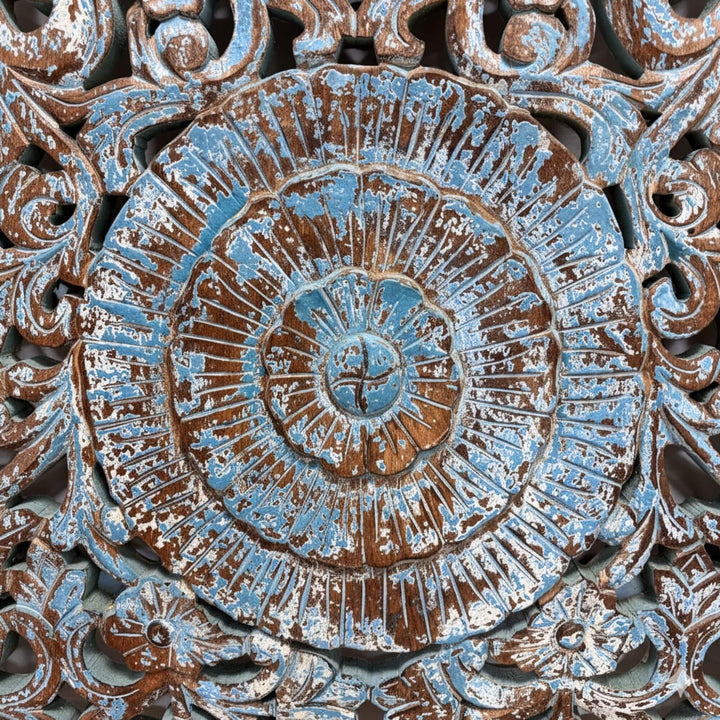 Close-up of the central carved motifs on the Punsari Wall Deco.