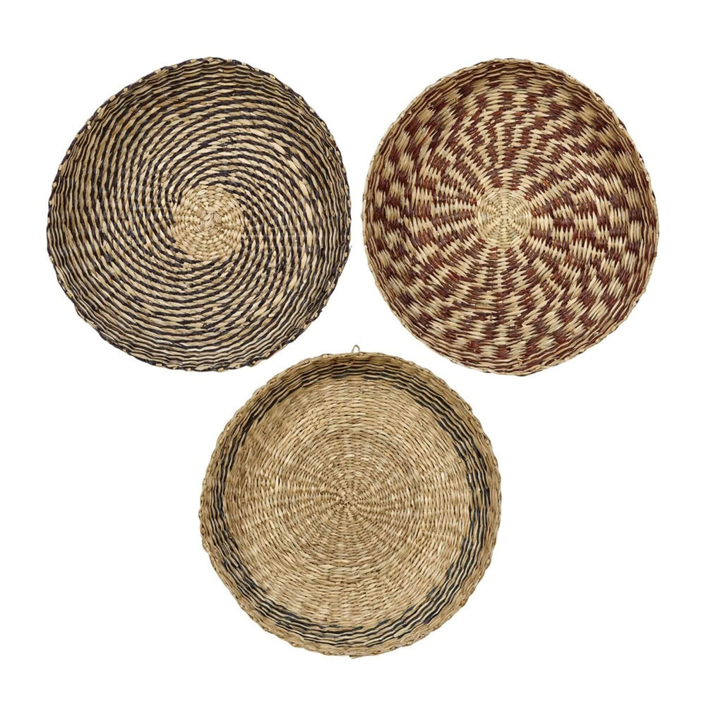 Set of round seagrass table baskets in assorted designs