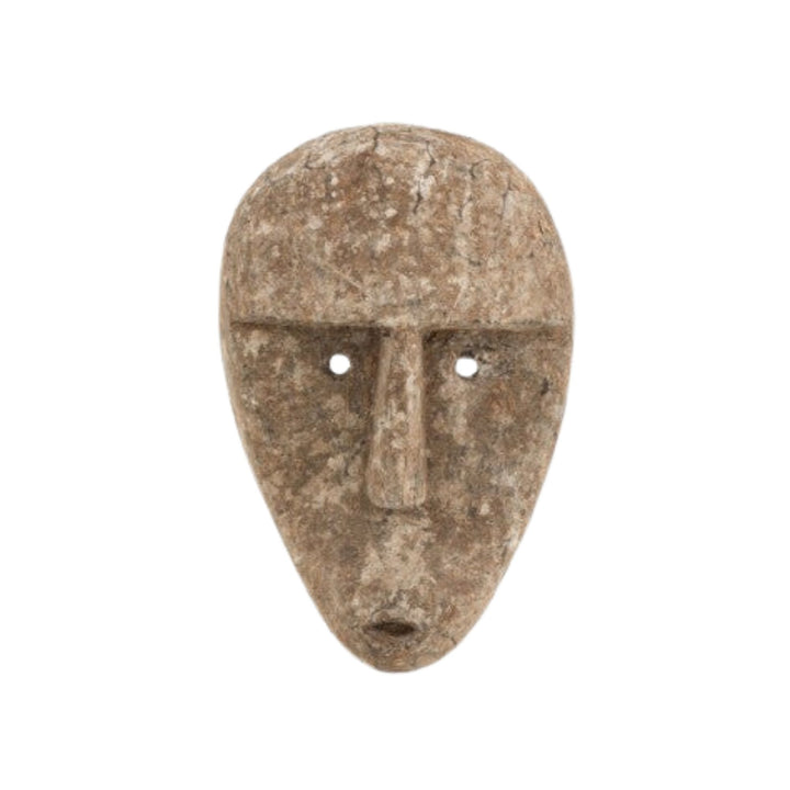 Front view of the Silv wall deco figure showcasing its elongated tribal mask design.