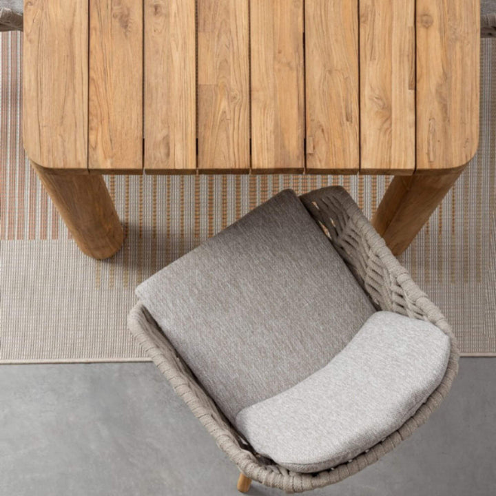 TRUNK OUTDOOR DINING TABLE