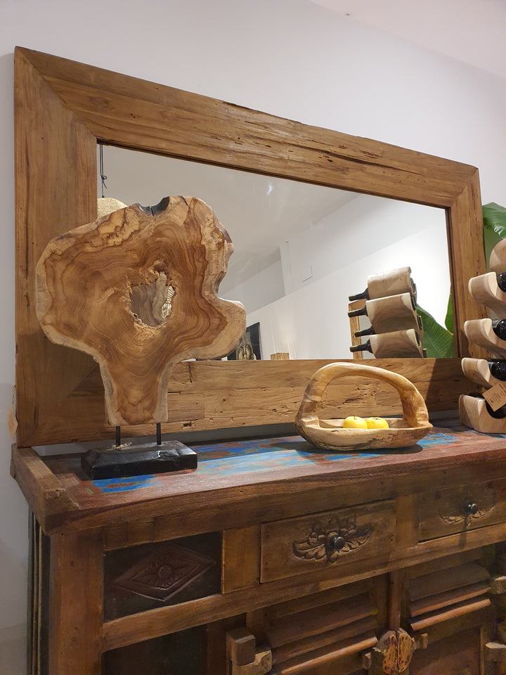 BATU HIU TEAK FIGURE STAND | 35X15X60CM